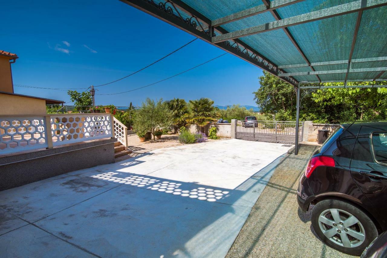 Apartmani Bepina Malinska Bagian luar foto